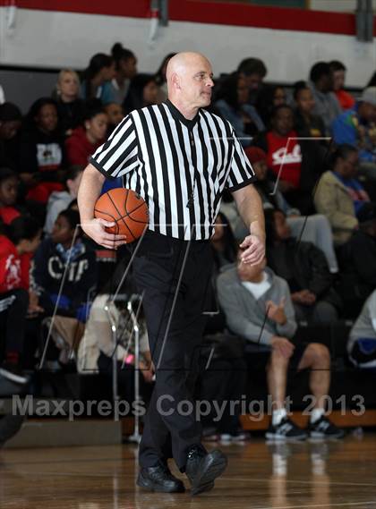 Thumbnail 3 in Mater Dei vs. La Jolla Country Day (Realrun Classic) photogallery.