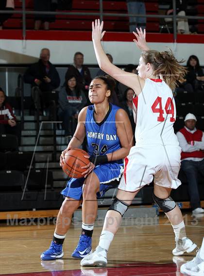 Thumbnail 2 in Mater Dei vs. La Jolla Country Day (Realrun Classic) photogallery.