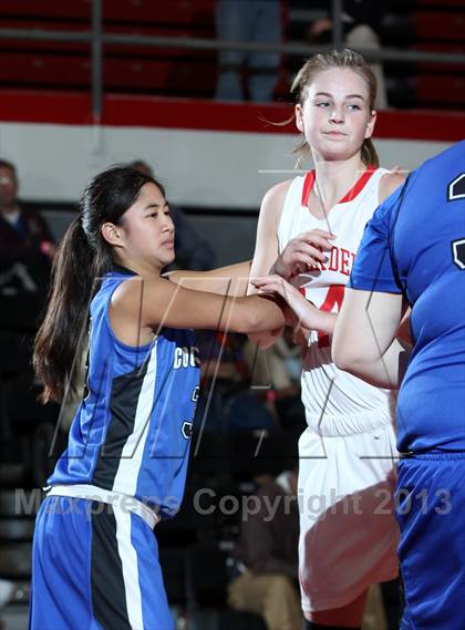 Thumbnail 2 in Mater Dei vs. La Jolla Country Day (Realrun Classic) photogallery.
