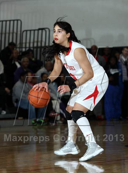Thumbnail 1 in Mater Dei vs. La Jolla Country Day (Realrun Classic) photogallery.