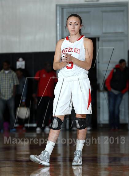 Thumbnail 3 in Mater Dei vs. La Jolla Country Day (Realrun Classic) photogallery.