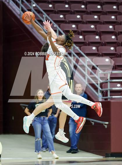 Thumbnail 2 in Palmer @ Westwood (UIL 3A Regional Quarterfinal Playoff) photogallery.