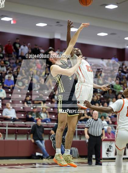 Thumbnail 1 in Palmer @ Westwood (UIL 3A Regional Quarterfinal Playoff) photogallery.