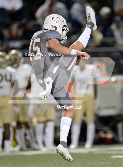 Thumbnail 3 in St. John Bosco @ JSerra Catholic photogallery.