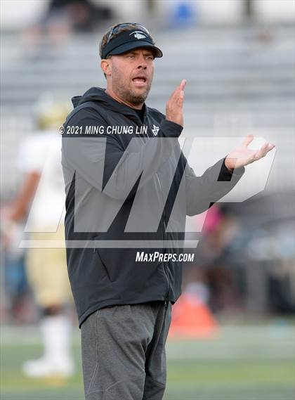 Thumbnail 3 in St. John Bosco @ JSerra Catholic photogallery.