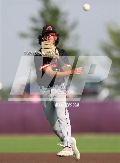 Thumbnail 2 in Aledo @ Centennial Burleson (UIL 5A Region 1 Regional Quarterfinals) photogallery.