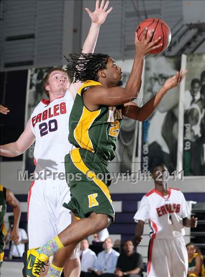 Thumbnail 2 in Kennedy vs. Pleasant Grove (St. Hope Elite Classic) photogallery.