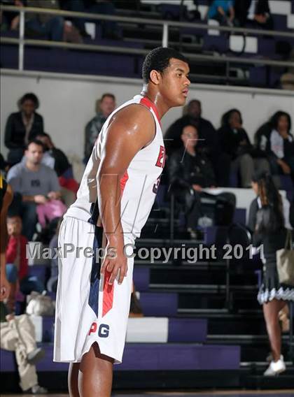 Thumbnail 3 in Kennedy vs. Pleasant Grove (St. Hope Elite Classic) photogallery.