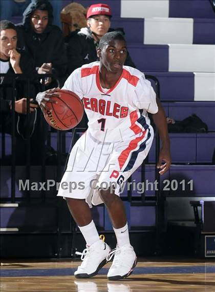Thumbnail 2 in Kennedy vs. Pleasant Grove (St. Hope Elite Classic) photogallery.