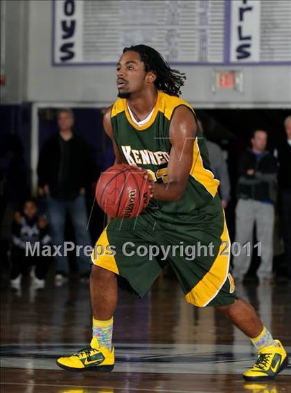 Thumbnail 3 in Kennedy vs. Pleasant Grove (St. Hope Elite Classic) photogallery.
