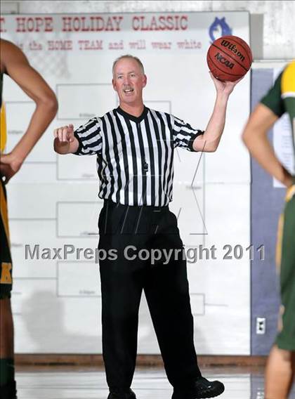 Thumbnail 1 in Kennedy vs. Pleasant Grove (St. Hope Elite Classic) photogallery.