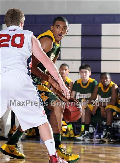 Thumbnail 3 in Kennedy vs. Pleasant Grove (St. Hope Elite Classic) photogallery.