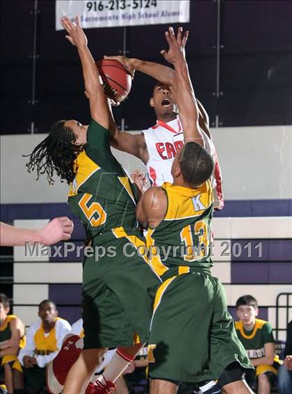 Thumbnail 3 in Kennedy vs. Pleasant Grove (St. Hope Elite Classic) photogallery.