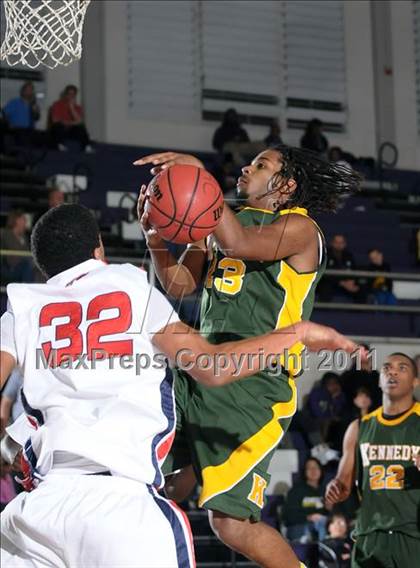 Thumbnail 1 in Kennedy vs. Pleasant Grove (St. Hope Elite Classic) photogallery.