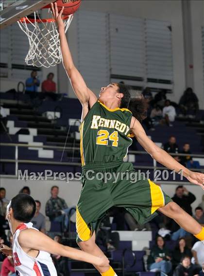 Thumbnail 3 in Kennedy vs. Pleasant Grove (St. Hope Elite Classic) photogallery.