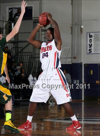 Thumbnail 3 in Kennedy vs. Pleasant Grove (St. Hope Elite Classic) photogallery.