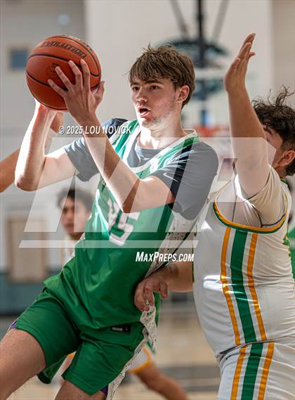 Thumbnail 3 in Albuquerque vs. Pecos (Al Armendariz Tournament) photogallery.