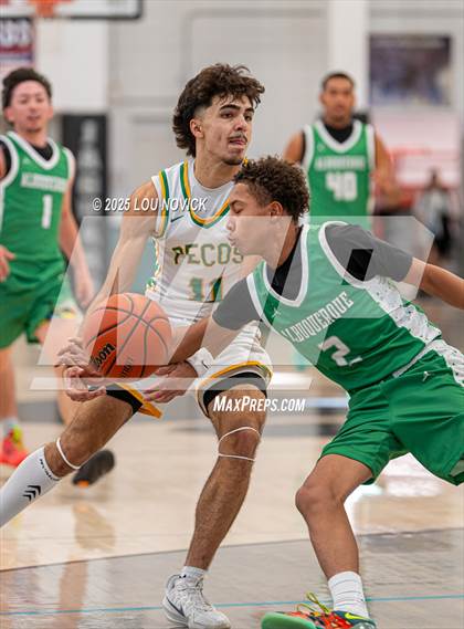 Thumbnail 3 in Albuquerque vs. Pecos (Al Armendariz Tournament) photogallery.