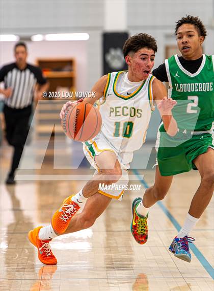Thumbnail 3 in Albuquerque vs. Pecos (Al Armendariz Tournament) photogallery.