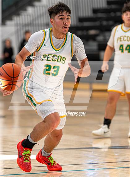 Thumbnail 3 in Albuquerque vs. Pecos (Al Armendariz Tournament) photogallery.