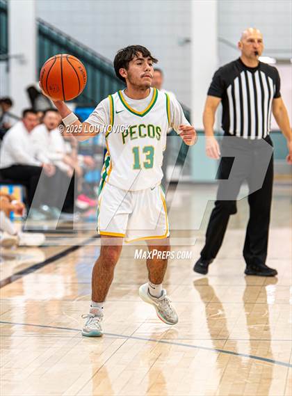 Thumbnail 3 in Albuquerque vs. Pecos (Al Armendariz Tournament) photogallery.