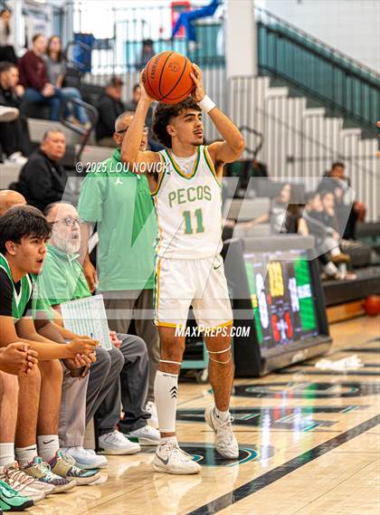 Thumbnail 2 in Albuquerque vs. Pecos (Al Armendariz Tournament) photogallery.
