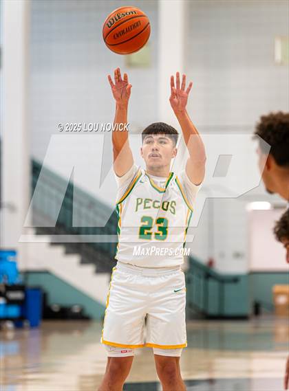 Thumbnail 3 in Albuquerque vs. Pecos (Al Armendariz Tournament) photogallery.