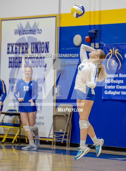 Thumbnail 2 in Lemoore @ Exeter photogallery.