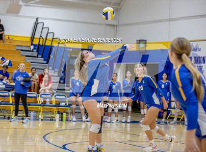 Thumbnail 2 in Lemoore @ Exeter photogallery.
