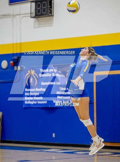 Thumbnail 2 in Lemoore @ Exeter photogallery.