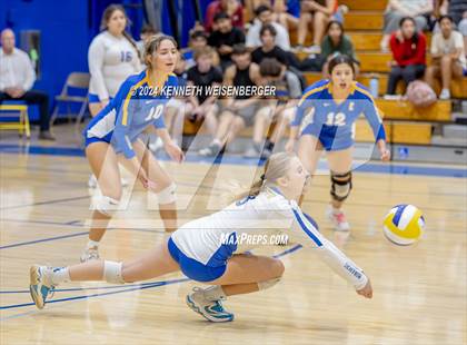 Thumbnail 3 in Lemoore @ Exeter photogallery.
