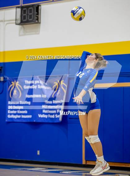 Thumbnail 1 in Lemoore @ Exeter photogallery.