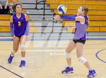 Thumbnail 2 in Lemoore @ Exeter photogallery.