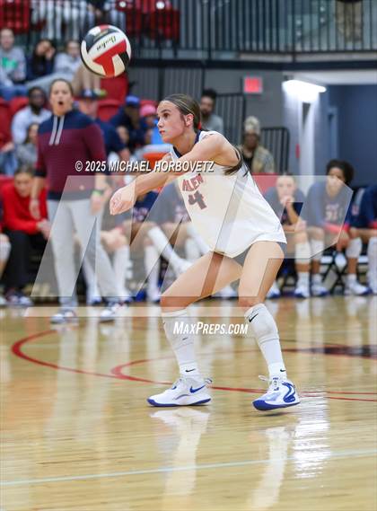 Thumbnail 2 in Allen vs. Byron Nelson (UIL 6A D1 Regional Semi-Final) photogallery.