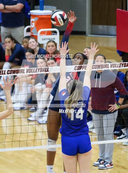 Thumbnail 1 in Allen vs. Byron Nelson (UIL 6A D1 Regional Semi-Final) photogallery.