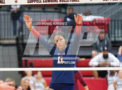 Thumbnail 1 in Allen vs. Byron Nelson (UIL 6A D1 Regional Semi-Final) photogallery.