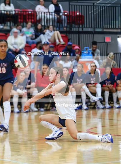 Thumbnail 2 in Allen vs. Byron Nelson (UIL 6A D1 Regional Semi-Final) photogallery.