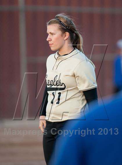 Thumbnail 2 in Sierra vs. Enochs photogallery.
