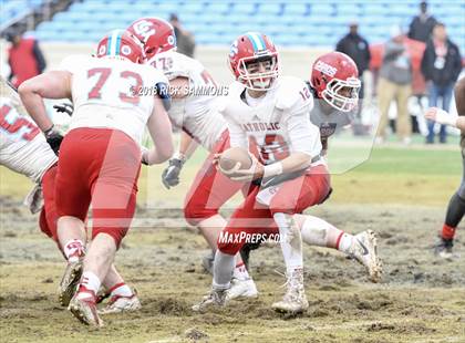 Thumbnail 3 in Charlotte Catholic vs. Jacksonville (NCHSAA 3A Championship) photogallery.