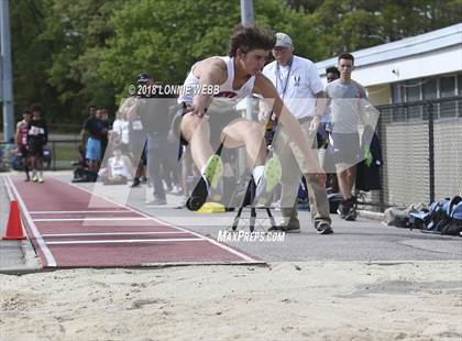 Thumbnail 1 in 51st Annual Loucks Games (Men's Long Jump) photogallery.