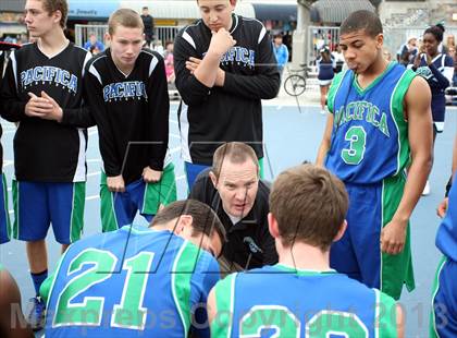 Thumbnail 2 in Oakwood vs. Pacifica Christian (@ Venice Beach) photogallery.