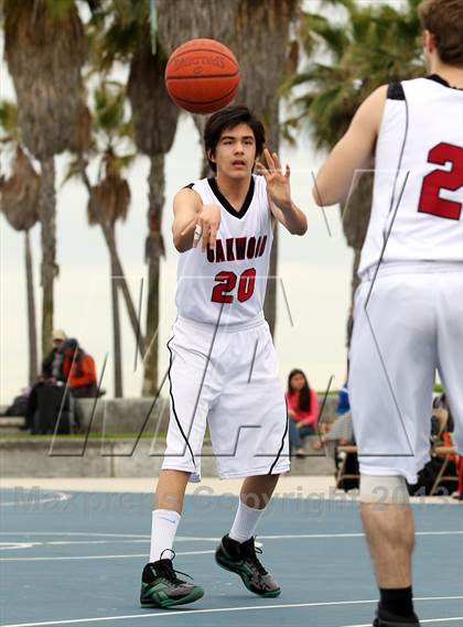 Thumbnail 3 in Oakwood vs. Pacifica Christian (@ Venice Beach) photogallery.