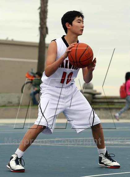 Thumbnail 2 in Oakwood vs. Pacifica Christian (@ Venice Beach) photogallery.