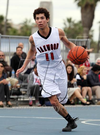 Thumbnail 3 in Oakwood vs. Pacifica Christian (@ Venice Beach) photogallery.