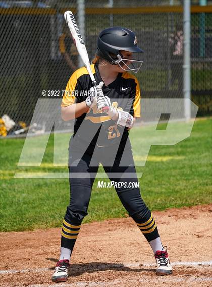 Thumbnail 2 in Floyd Central @ Avon photogallery.
