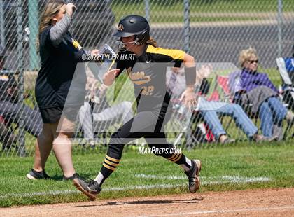 Thumbnail 2 in Floyd Central @ Avon photogallery.