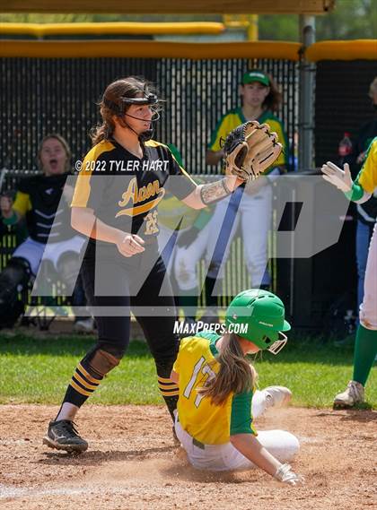 Thumbnail 3 in Floyd Central @ Avon photogallery.
