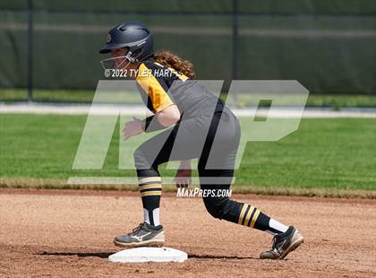 Thumbnail 3 in Floyd Central @ Avon photogallery.