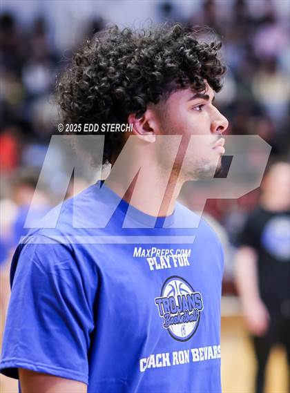 Thumbnail 1 in Adair County vs. North Hardin (KHSAA 5th Region Tournament) photogallery.