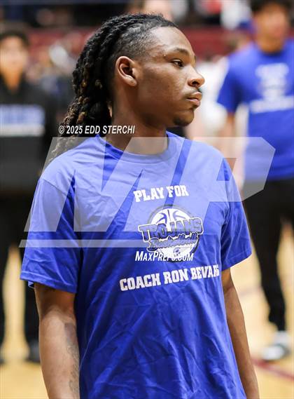 Thumbnail 2 in Adair County vs. North Hardin (KHSAA 5th Region Tournament) photogallery.